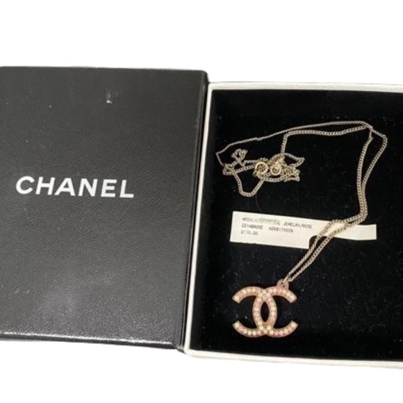 Chanel Pink Crystal Resin Necklace - Picture 2 of 5